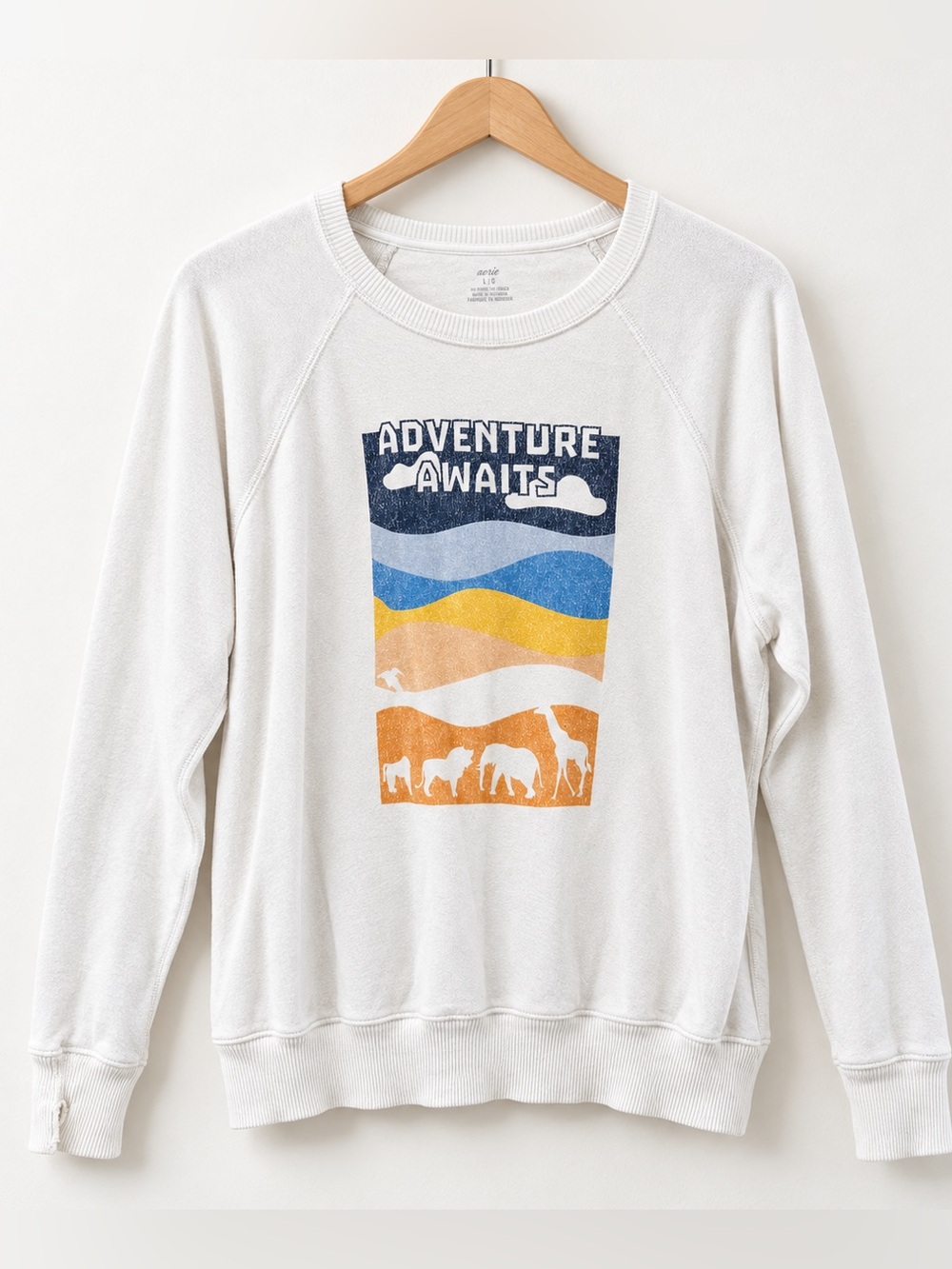 Aerie Adventure Awaits Graphic Sweatshirt Women’s Large distressed loose fit